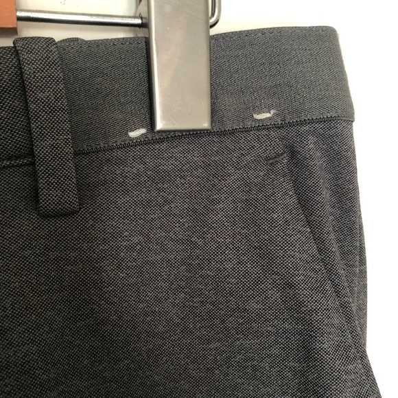 Uniqlo Gray Stretchy Dress Pants (size small) - Picture 4 of 11